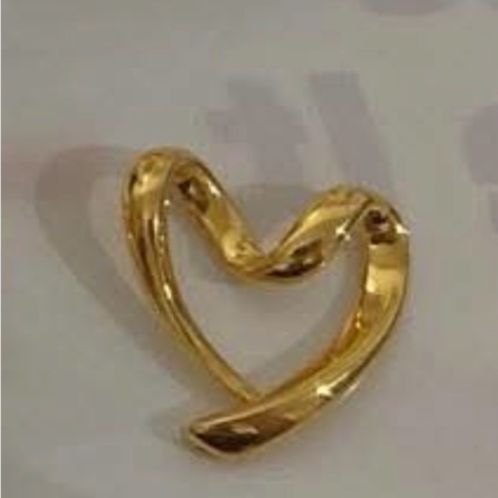 18k real not plated ..Elegant Gold Heart Pendant..LIGHTWEIGHT..PENDANT ONLY
